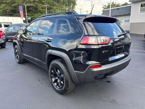2022 Jeep Cherokee X
