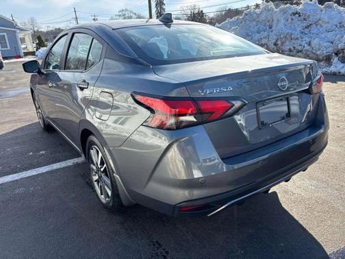 2023 Nissan Versa 1.6 SV