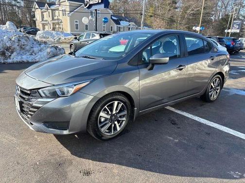 2023 Nissan Versa 1.6 SV