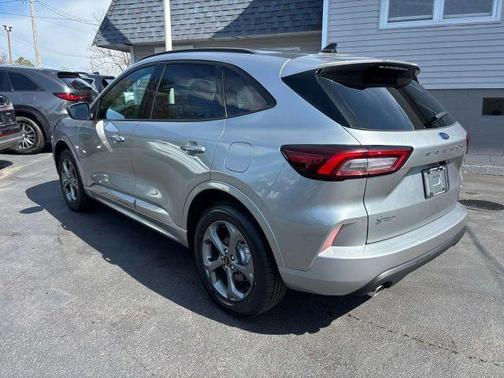 Iconic Silver Metallic 2024 Ford Escape ST-Line