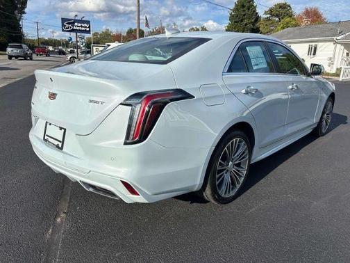 2022 Cadillac CT4 Premium Luxury