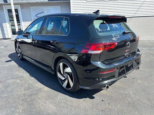 2024 Volkswagen Golf GTI 2.0T S