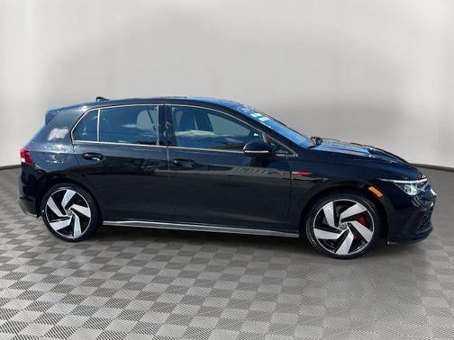 Mythos Black Metallic 2024 Volkswagen Golf GTI 2.0T S