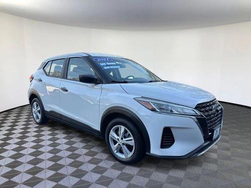 2021 Nissan Kicks S
