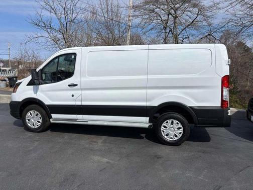 2023 Ford Transit-250 LOW ROOF W/RWB