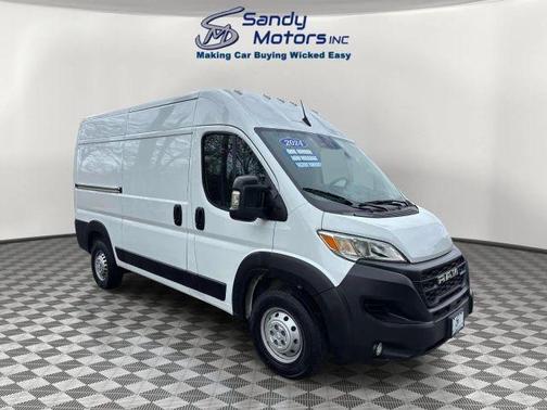 Bright White Clearcoat 2024 RAM ProMaster 2500 High Roof