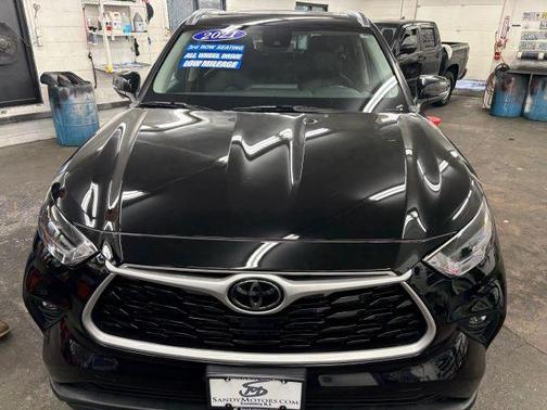 2021 Toyota Highlander XLE