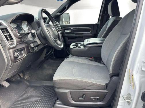 Bright White Clearcoat 2024 RAM 2500 Big Horn