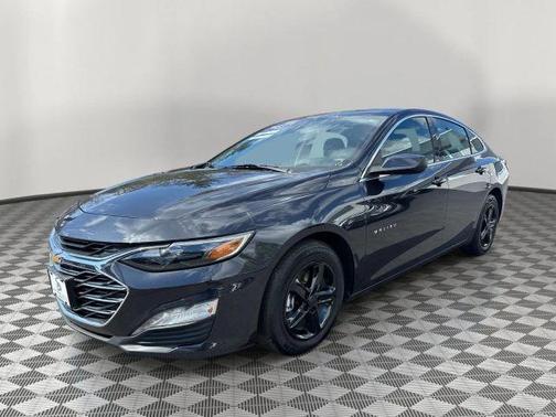 Mineral Gray Metallic 2023 Chevrolet Malibu LT