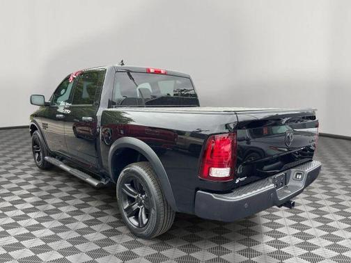 Diamond Black 2022 RAM 1500 Classic SLT