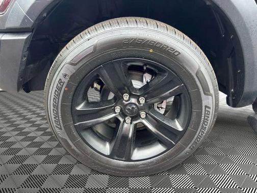 Diamond Black 2022 RAM 1500 Classic SLT