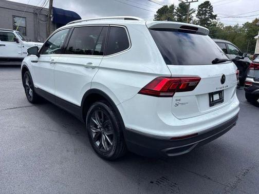 2022 Volkswagen Tiguan 2.0T SE