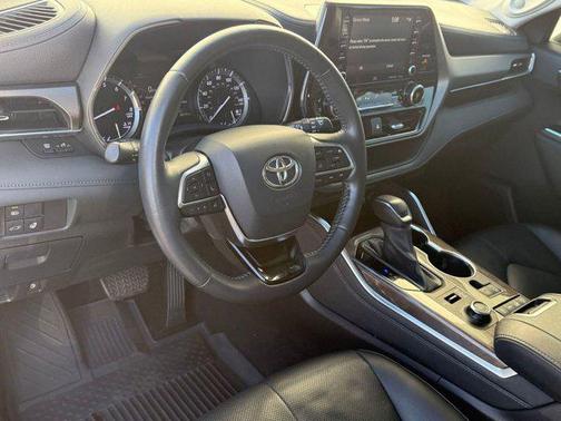2020 Toyota Highlander Limited