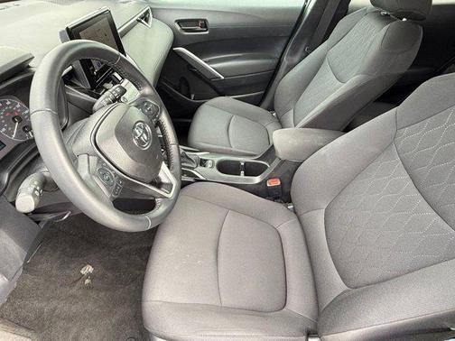 2025 Toyota Corolla Cross LE