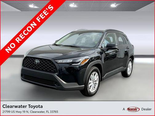 2025 Toyota Corolla Cross LE