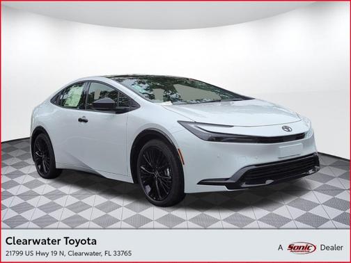 2025 Toyota Prius LE
