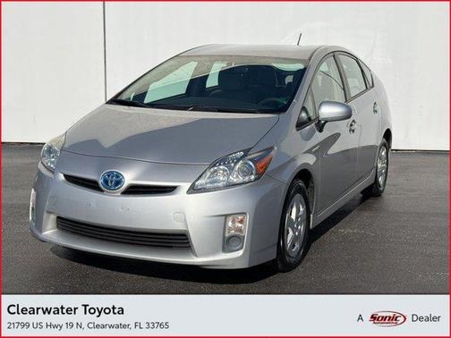 Classic Silver Metallic 2010 Toyota Prius III