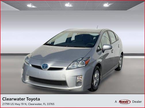 Classic Silver Metallic 2010 Toyota Prius III