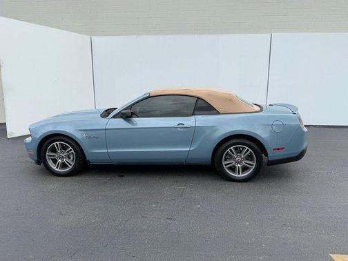 2010 Ford Mustang Base