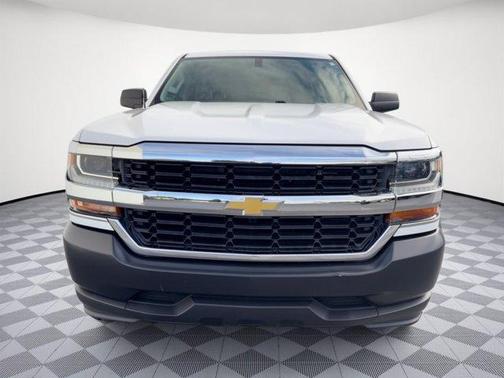 Summit White 2018 Chevrolet Silverado 1500 WT