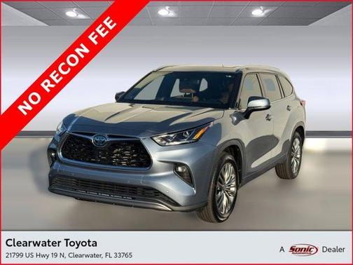 2022 Toyota Highlander Hybrid Platinum