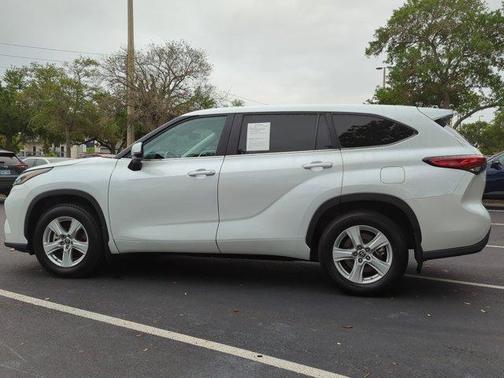 2023 Toyota Highlander L