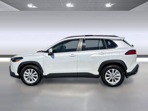 Wind Chill Pearl 2024 Toyota Corolla Cross LE