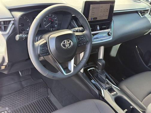 Wind Chill Pearl 2024 Toyota Corolla Cross LE