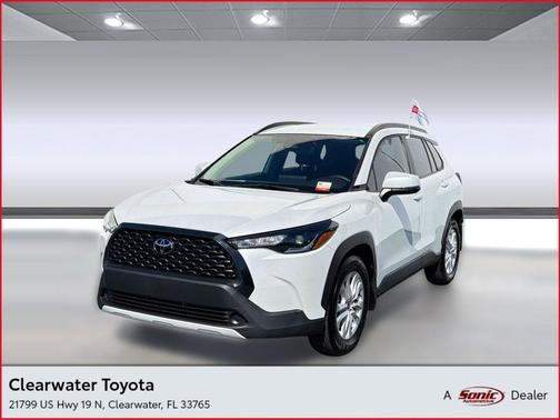 Wind Chill Pearl 2024 Toyota Corolla Cross LE