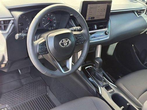 Wind Chill Pearl 2024 Toyota Corolla Cross LE
