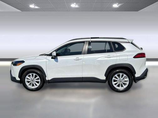 Wind Chill Pearl 2024 Toyota Corolla Cross LE