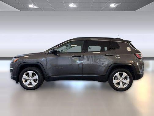 Granite Crystal Metallic Clearcoat 2020 Jeep Compass Latitude