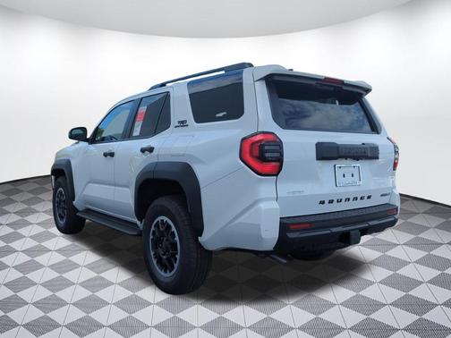 2025 Toyota 4Runner TRD Off Road
