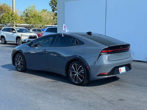 2024 Toyota Prius XLE