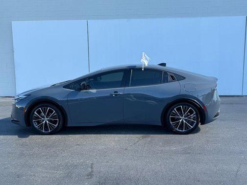 2024 Toyota Prius XLE