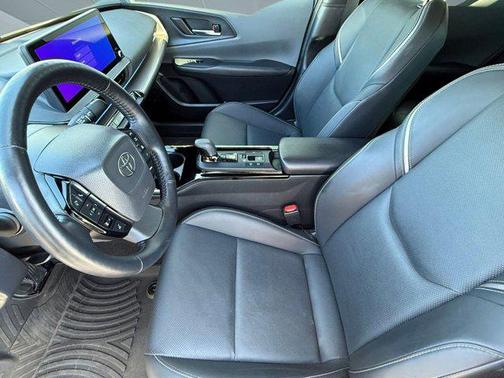 2024 Toyota Prius XLE