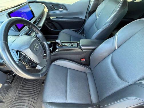 2024 Toyota Prius XLE