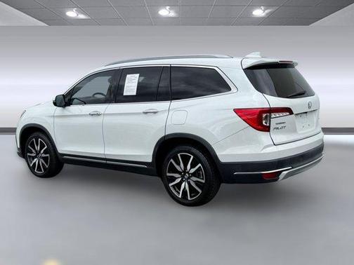 2021 Honda Pilot Touring 8-Passenger