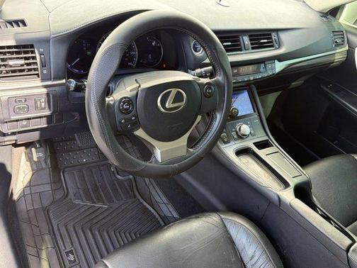 Silver Lining Metallic 2014 Lexus CT 200h Hybrid (5dr Sdn Hybrid)