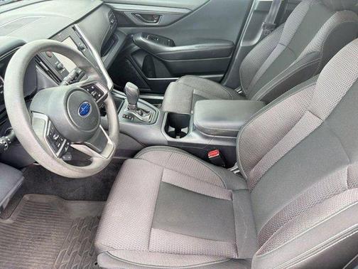 Crystal White Pearl 2022 Subaru Outback Base