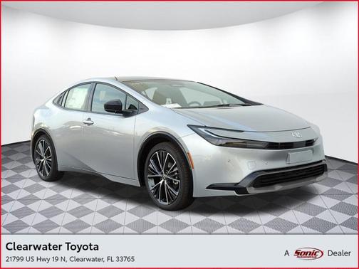 2025 Toyota Prius LE