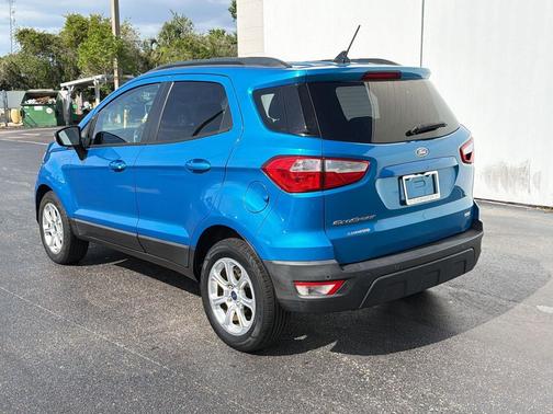 Blue Candy Metallic Tinted Clearcoat 2018 Ford EcoSport SE