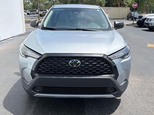 Sonic Silver 2023 Toyota Corolla Cross L