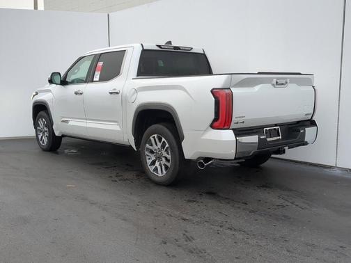 2025 Toyota Tundra Hybrid 1794 Edition