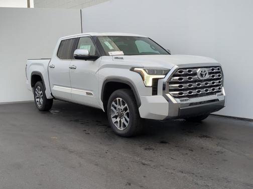 2025 Toyota Tundra Hybrid 1794 Edition