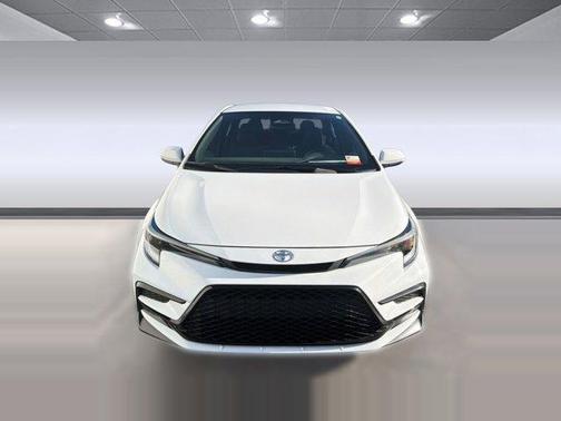 Ice Cap 2023 Toyota Corolla SE
