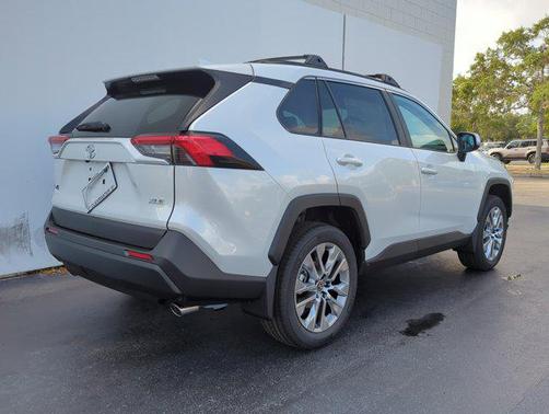 2025 Toyota RAV4 XLE Premium