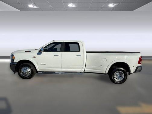 2019 RAM 3500 Laramie Crew Cab 4x2 8' Box