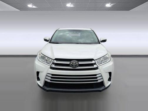 2017 Toyota Highlander LE