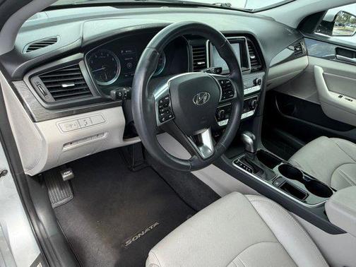 2018 Hyundai SONATA Limited